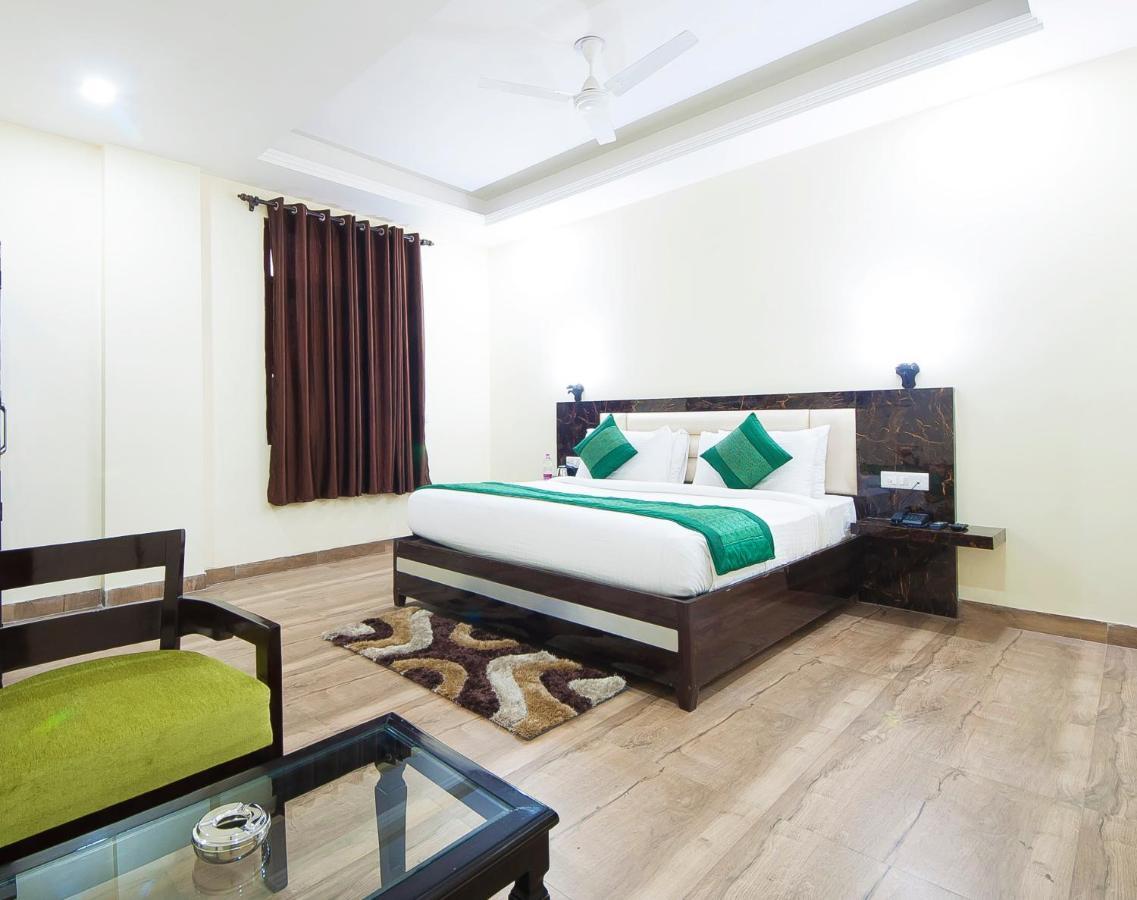 The Alpino Hotel Neu-Delhi Exterior foto