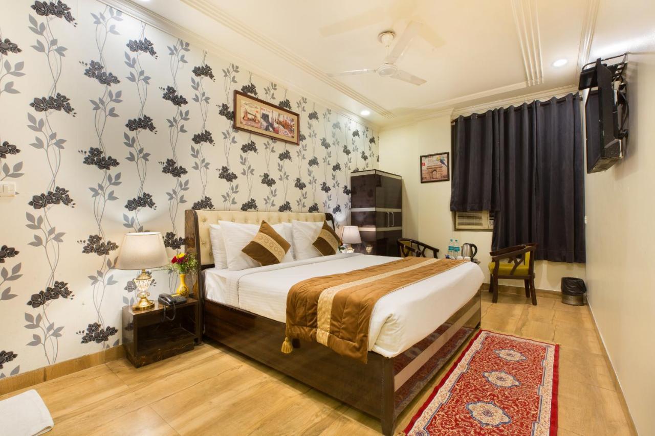 The Alpino Hotel Neu-Delhi Exterior foto