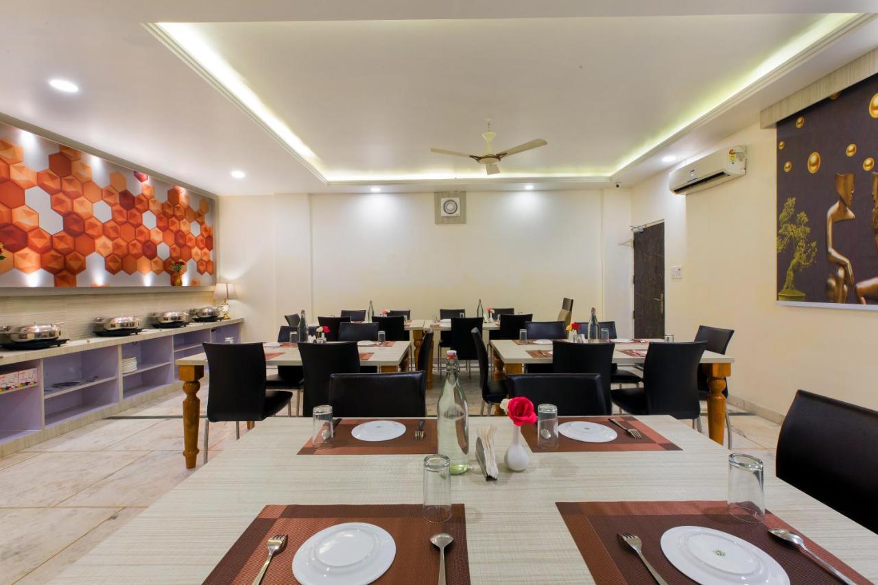 The Alpino Hotel Neu-Delhi Exterior foto