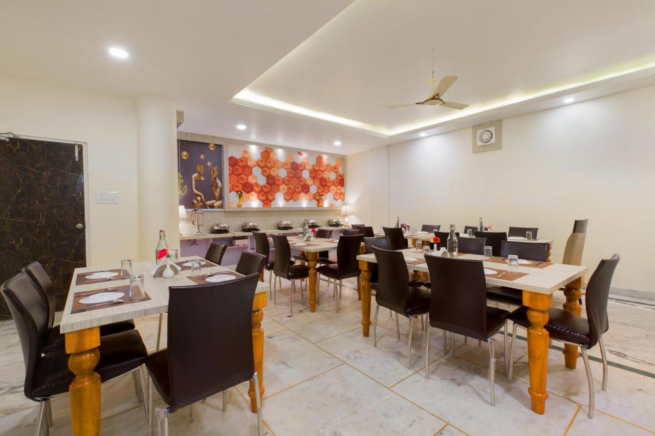 The Alpino Hotel Neu-Delhi Exterior foto