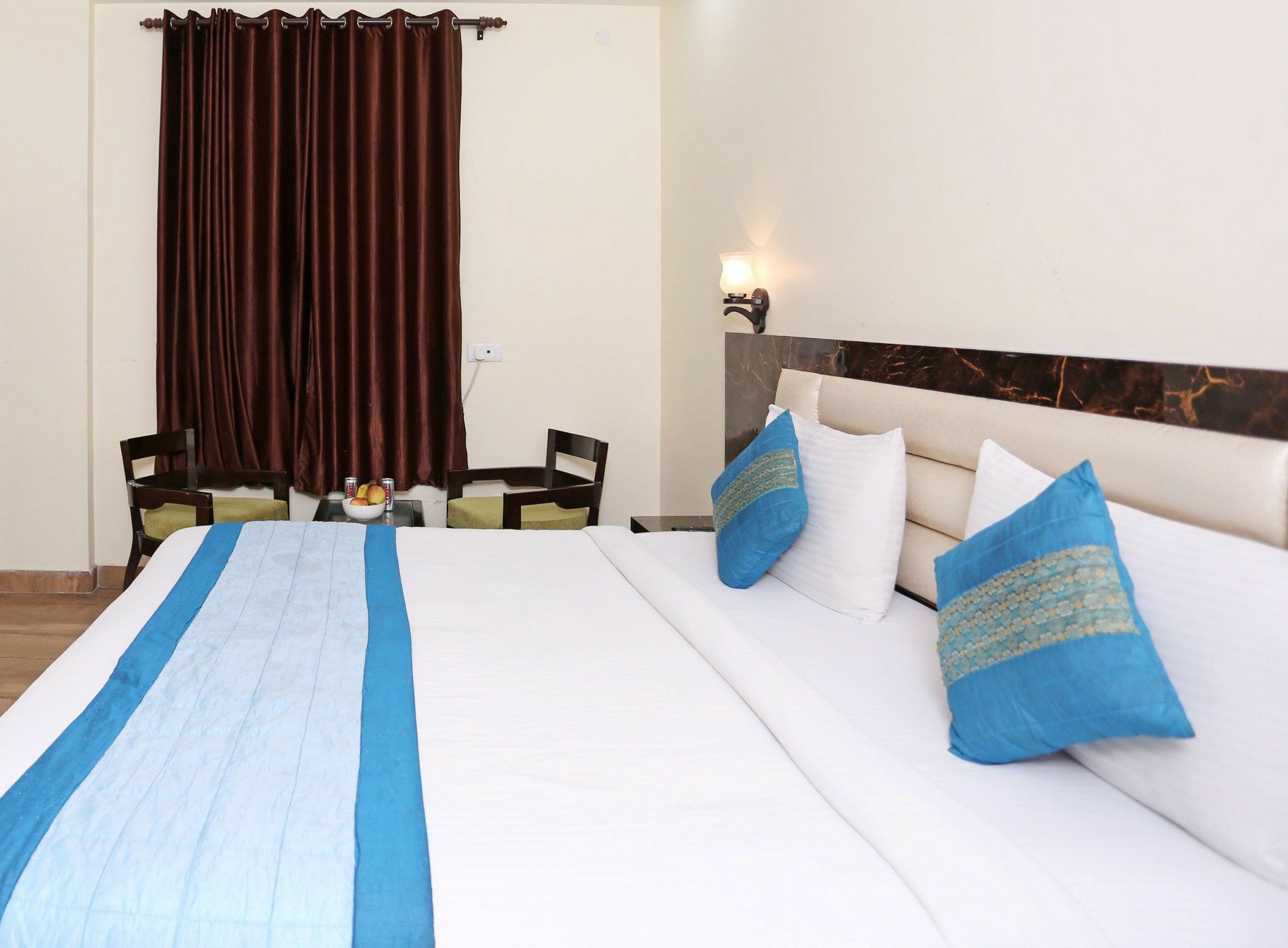 The Alpino Hotel Neu-Delhi Exterior foto