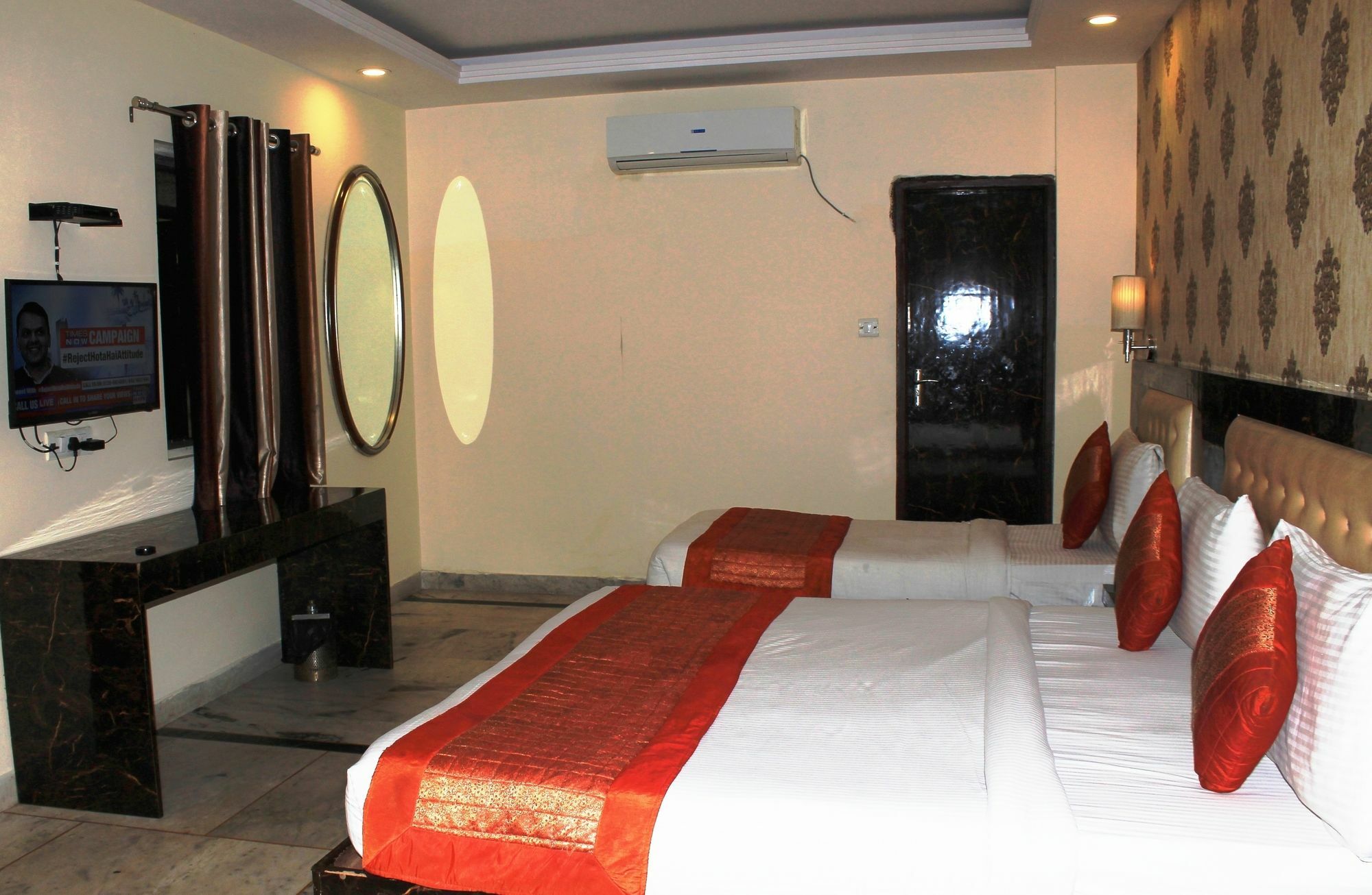 The Alpino Hotel Neu-Delhi Exterior foto