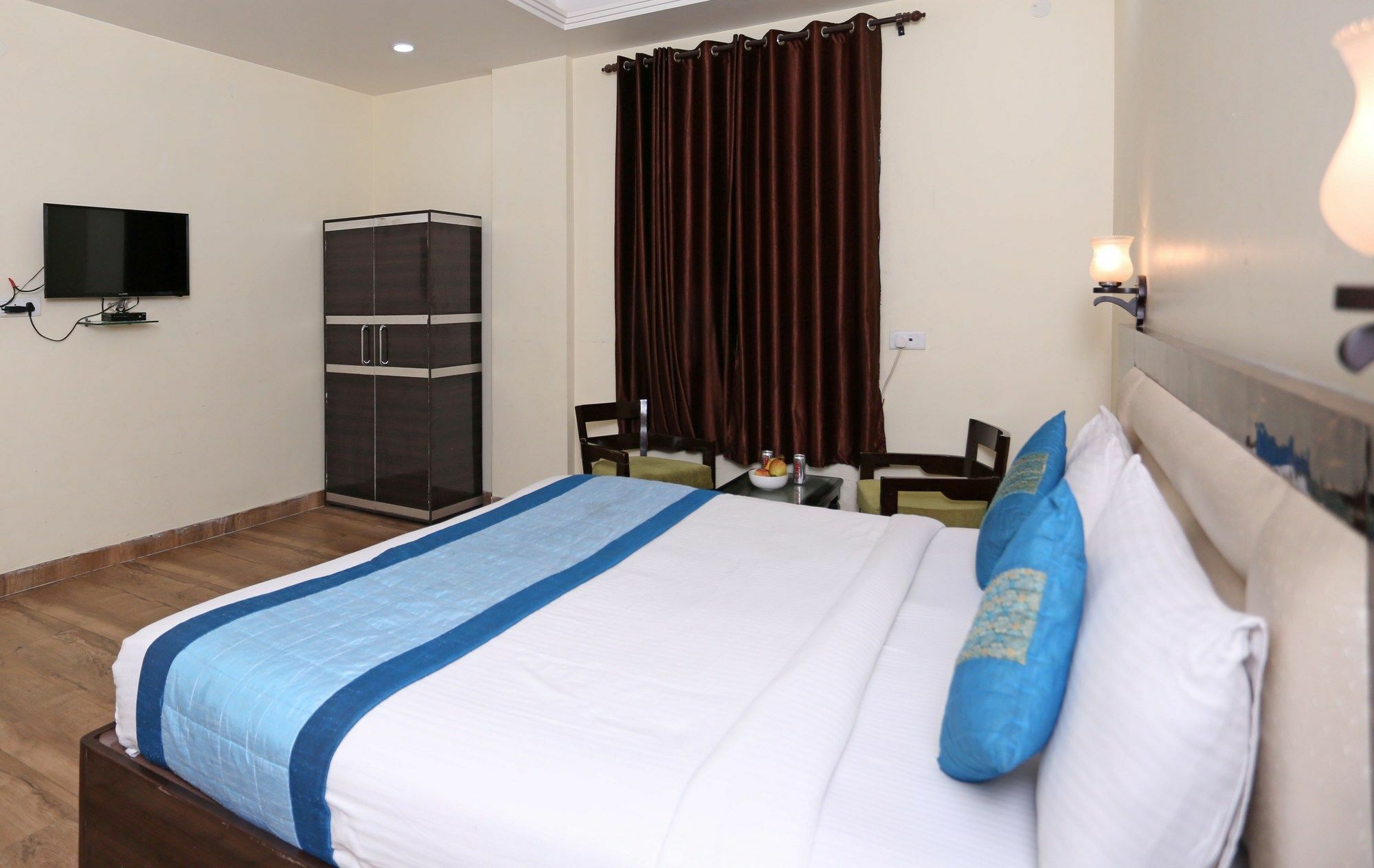 The Alpino Hotel Neu-Delhi Exterior foto